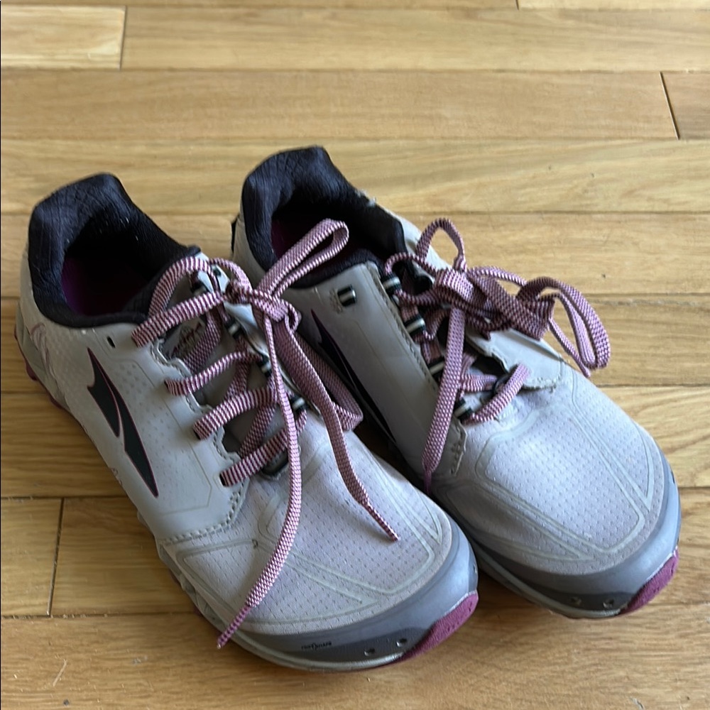 Altra Superior 4 Trail Running Shoes